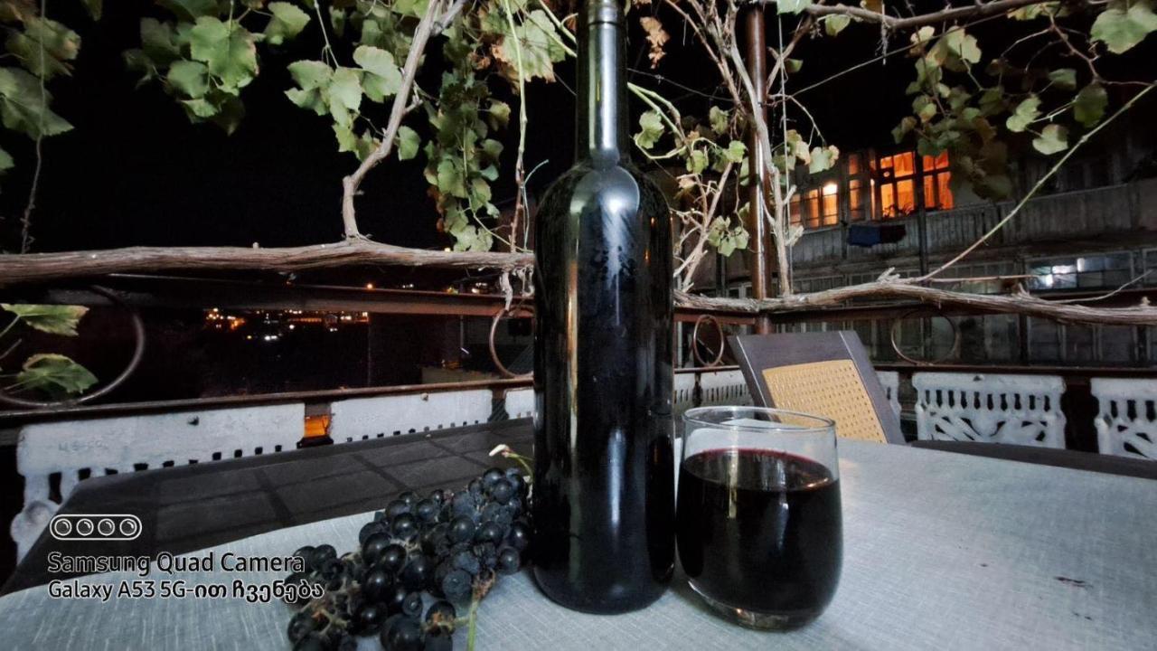 Apartment With A Nice Terrace In Old City Center Tbilisi ภายนอก รูปภาพ
